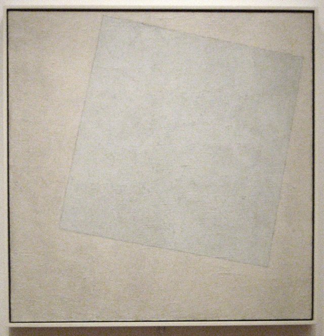 Malevich culmina su período suprematista y se aleja del lienzo con esta obra, considerando alcanzada la “perfección divina”.